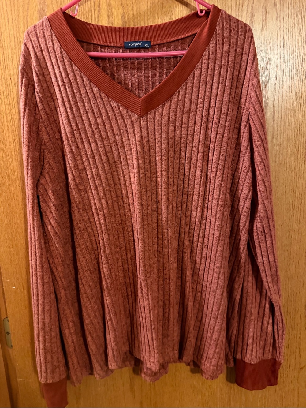 Sampeel Ribbed V-Neck Sweater in Rust